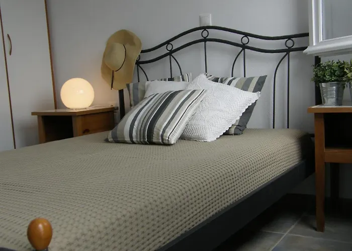 Chez Semiramis The Sun Touch House For 8 Persons 5'min From The Vakantiehuis