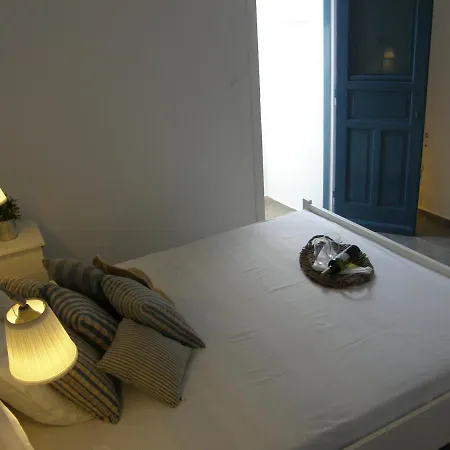 Casa de Férias Chez Semiramis The Sun Touch House For 8 Persons 5'min From The