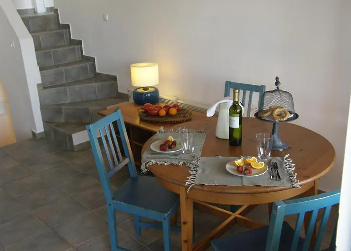 Chez Semiramis The Sun Touch House For 8 Persons 5'min From The